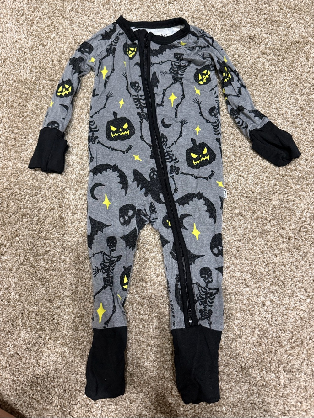 Halloween Skeleton & Jack-o'-Lantern Gray Kids One-Piece 0-3m Zippy